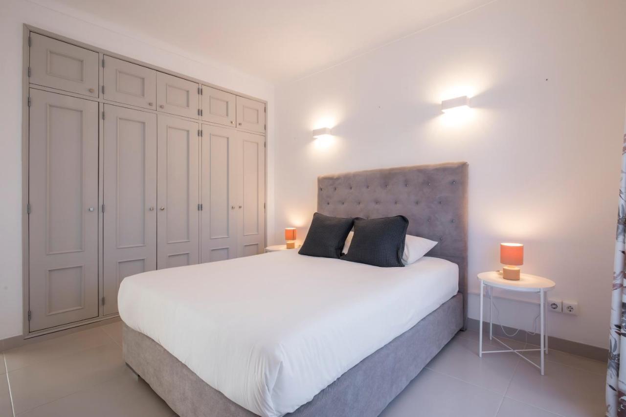 Beautiful Seaview 2 Bedroom Apartment Praia Da Luz Luaran gambar